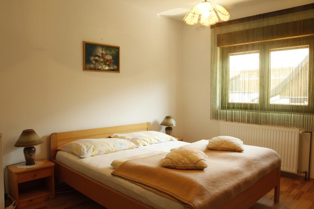 House Drakulic Hotel Korenica Exterior photo