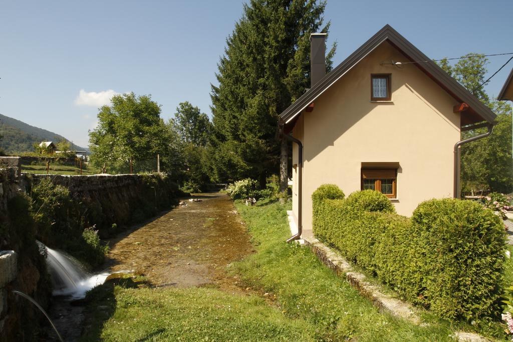 House Drakulic Hotel Korenica Exterior photo