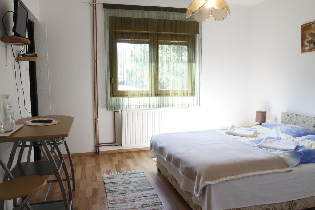 House Drakulic Hotel Korenica Exterior photo
